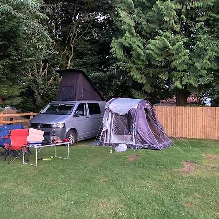 Bank Top Camping-North York Moors With Pitches For Caravans, Camper Vans And Tents Hotel Pickering Exterior photo